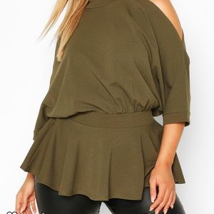 Boohoo Plus Batwing sleeve Peplum top